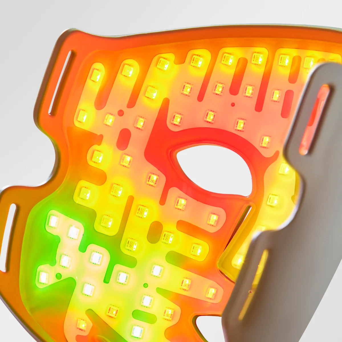 Masque LED multi-couleurs CurrentBody Skin + hydrogels visage (lot de 5) - Image 3